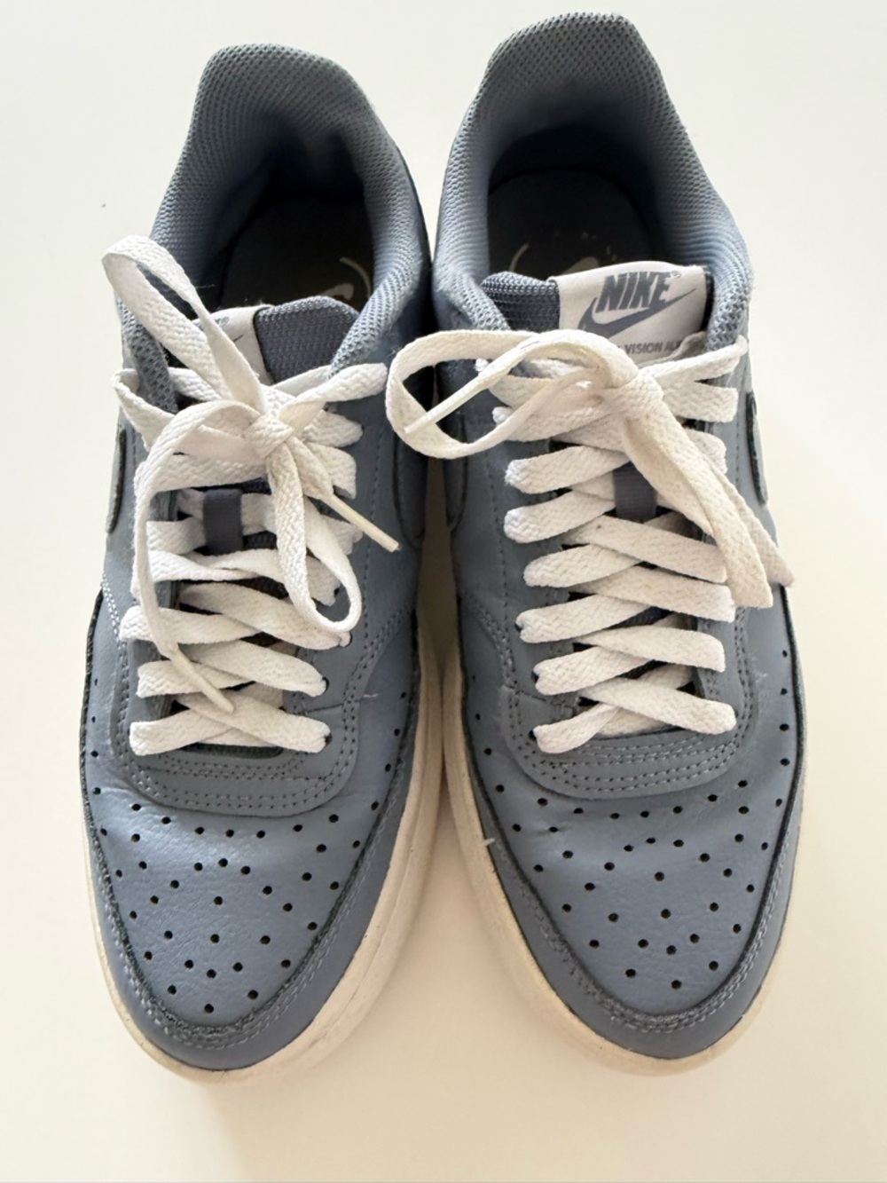 Nike Classic Blue and White Sneakers Size 9.5 (26.5 cm) - Picture 3 of 9